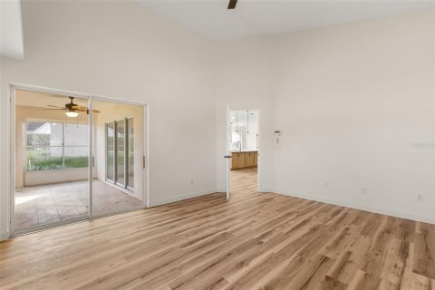 House in Clermont, Florida 2 bedrooms, 154.31 sq.m. № 2377805 - photo 27