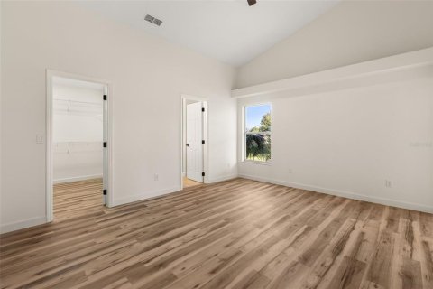 House in Clermont, Florida 2 bedrooms, 154.31 sq.m. № 2377805 - photo 25