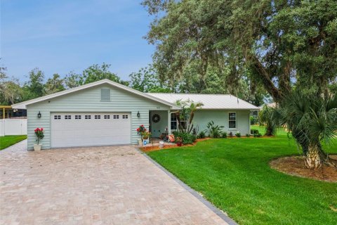 House in Lake Wales, Florida 3 bedrooms, 154.22 sq.m. № 2202465 - photo 2