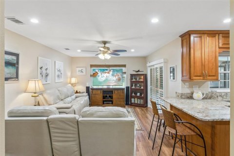House in Lake Wales, Florida 3 bedrooms, 154.22 sq.m. № 2202465 - photo 16