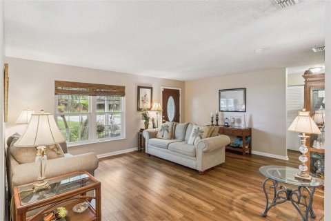 House in Lake Wales, Florida 3 bedrooms, 154.22 sq.m. № 2202465 - photo 5