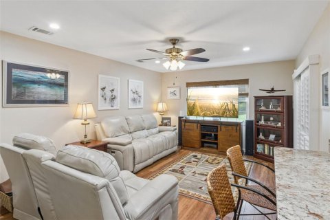House in Lake Wales, Florida 3 bedrooms, 154.22 sq.m. № 2202465 - photo 13
