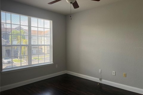 Condo in Orlando, Florida, 2 bedrooms № 2198577 - photo 11