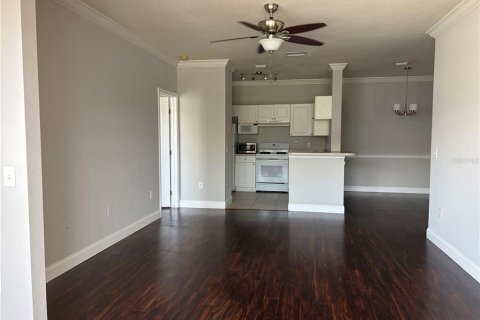 Condo in Orlando, Florida, 2 bedrooms № 2198577 - photo 6