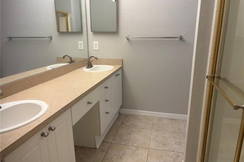 Condo in Orlando, Florida, 2 bedrooms № 2198577 - photo 18