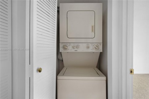 Copropriété à louer à Miami, Floride: 2 chambres, 87.24 m2 № 1999960 - photo 26