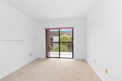 Copropriété à louer à Miami, Floride: 2 chambres, 87.24 m2 № 1999960 - photo 17