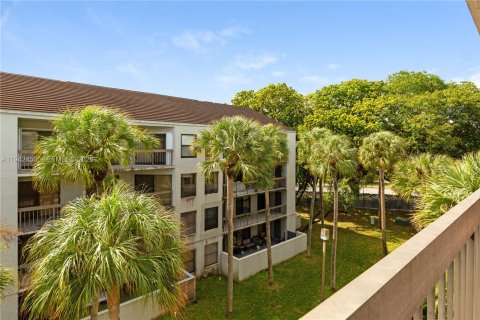 Copropriété à louer à Miami, Floride: 2 chambres, 87.24 m2 № 1999960 - photo 12