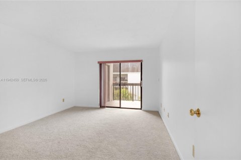 Copropriété à louer à Miami, Floride: 2 chambres, 87.24 m2 № 1999960 - photo 19