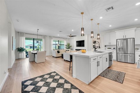 House in Loxahatchee Groves, Florida 3 bedrooms, 180.97 sq.m. № 2390070 - photo 7