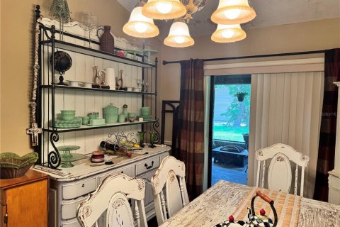 House in Winter Haven, Florida 3 bedrooms, 186.73 sq.m. № 1880933 - photo 7