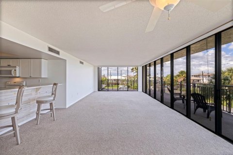 Copropriété à vendre à Treasure Island, Floride: 1 chambre, 111.48 m2 № 2375546 - photo 7