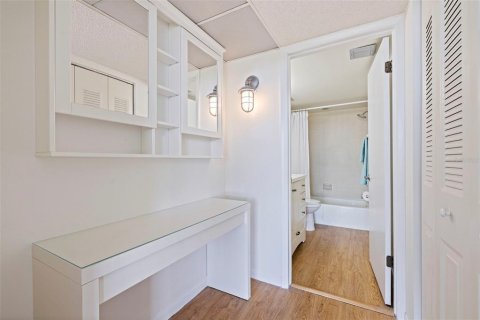 Copropriété à vendre à Treasure Island, Floride: 1 chambre, 111.48 m2 № 2375546 - photo 19