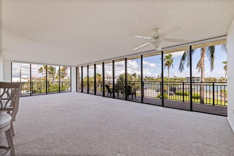 Copropriété à vendre à Treasure Island, Floride: 1 chambre, 111.48 m2 № 2375546 - photo 5
