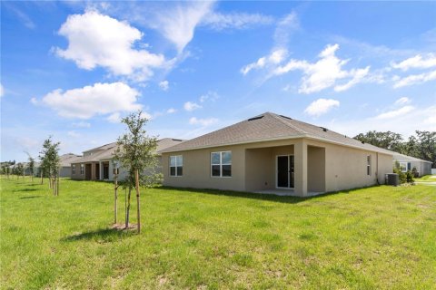 House in Kissimmee, Florida 4 bedrooms, 169.83 sq.m. № 2205260 - photo 21