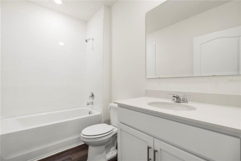 House in Kissimmee, Florida 4 bedrooms, 169.83 sq.m. № 2205260 - photo 15