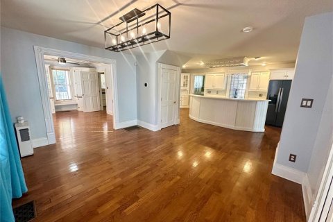 Villa ou maison à louer à Orlando, Floride: 4 chambres, 232.63 m2 № 2429027 - photo 2