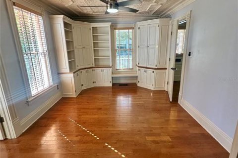 Villa ou maison à louer à Orlando, Floride: 4 chambres, 232.63 m2 № 2429027 - photo 12