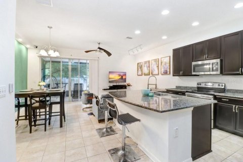 Townhouse in Riverview, Florida 3 bedrooms, 130.06 sq.m. № 2206700 - photo 5