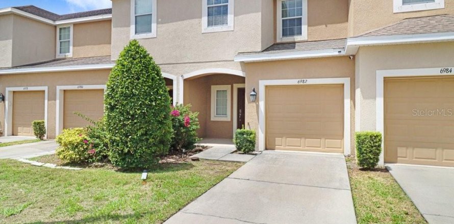 Townhouse in Riverview, Florida 3 bedrooms, 130.06 sq.m. № 2206700