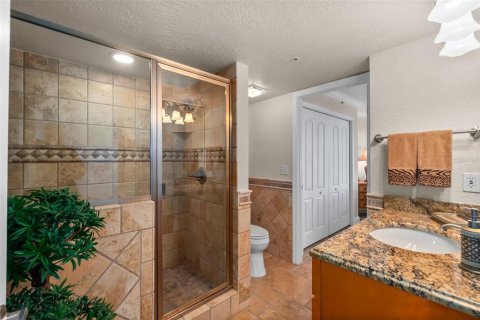 Condo in Daytona Beach Shores, Florida, 3 bedrooms № 2152028 - photo 24