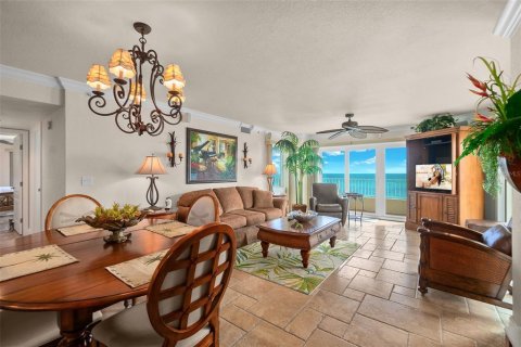 Condo in Daytona Beach Shores, Florida, 3 bedrooms № 2152028 - photo 5