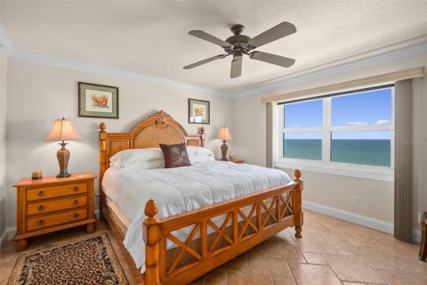 Condo in Daytona Beach Shores, Florida, 3 bedrooms № 2152028 - photo 20