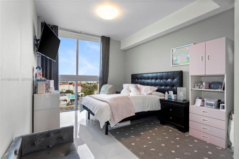 Купить кондоминиум в Норт-Бей-Виллидж, Флорида 2 спальни, 162.86м2, № 2009213 - фото 12