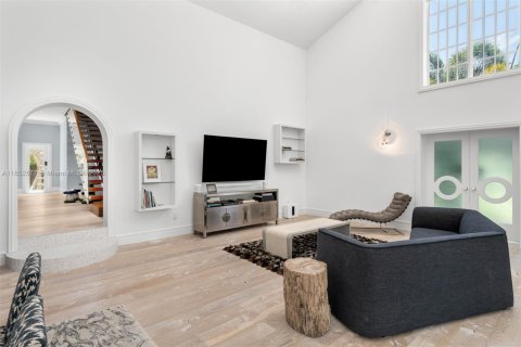 Villa ou maison à vendre à Miami Beach, Floride: 5 chambres, 404.31 m2 № 1872375 - photo 3