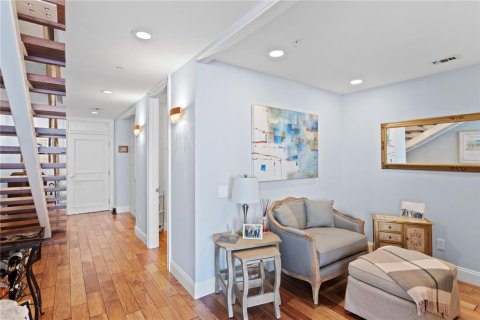 Condo in Saint Petersburg, Florida, 2 bedrooms  № 2418366 - photo 27