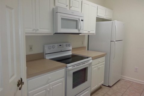 Снять в аренду кондоминиум в Орландо, Флорида 5 комнат, 118.54м2, № 1831469 - фото 7