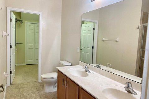Townhouse in Orlando, Florida 4 bedrooms, 153.1 sq.m. № 2218375 - photo 10