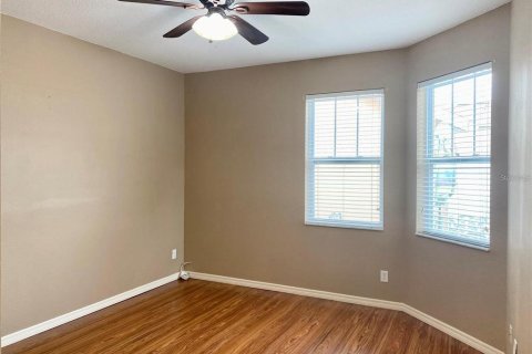 Townhouse in Orlando, Florida 4 bedrooms, 153.1 sq.m. № 2218375 - photo 9