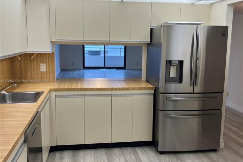 Condominio en venta en Hallandale Beach, Florida, 2 dormitorios, 146.79 m2 № 1705012 - foto 5