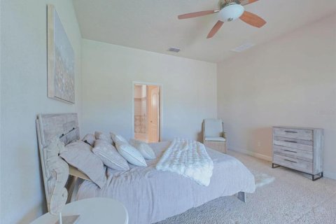 House in New Smyrna Beach, Florida 4 bedrooms, 190.45 sq.m. № 2397105 - photo 13