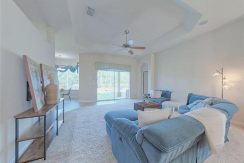 House in New Smyrna Beach, Florida 4 bedrooms, 190.45 sq.m. № 2397105 - photo 7