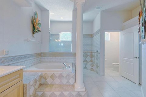 House in New Smyrna Beach, Florida 4 bedrooms, 190.45 sq.m. № 2397105 - photo 19