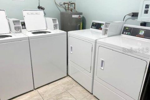 Купить кондоминиум в Сарасота, Флорида 8 комнат, 89.56м2, № 1510978 - фото 23