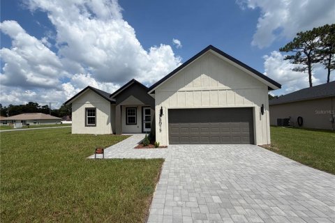 Villa ou maison à Ocala, Floride 4 chambres, 162.58 m2 № 2389432