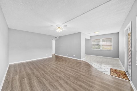 Copropriété à louer à Boca Raton, Floride: 2 chambres, 76.09 m2 № 2248334 - photo 14