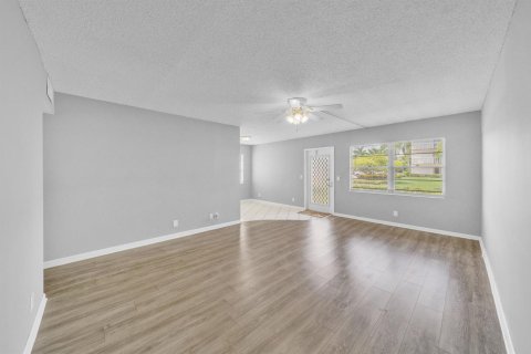 Copropriété à louer à Boca Raton, Floride: 2 chambres, 76.09 m2 № 2248334 - photo 17