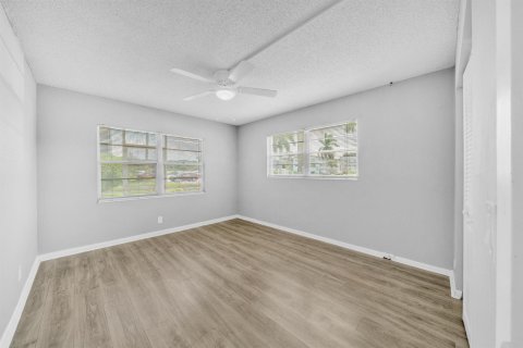 Copropriété à louer à Boca Raton, Floride: 2 chambres, 76.09 m2 № 2248334 - photo 18