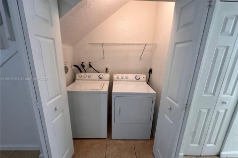 Adosado en alquiler en Homestead, Florida, 2 dormitorios, 122.07 m2 № 1981592 - foto 8