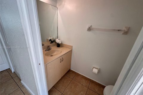 Adosado en alquiler en Homestead, Florida, 2 dormitorios, 122.07 m2 № 1981592 - foto 7