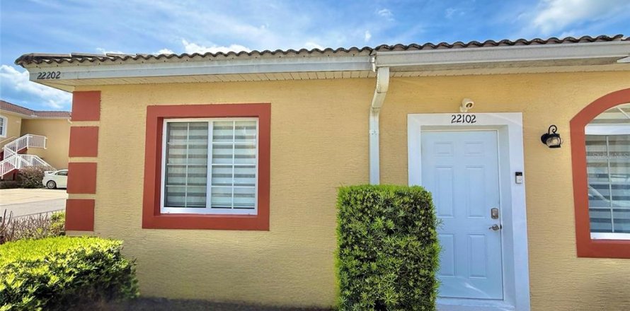 Condominio en Kissimmee, Florida, 2 dormitorios № 2221687