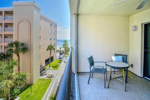 Copropriété à vendre à Madeira Beach, Floride: 2 chambres, 93.37 m2 № 1602072 - photo 7