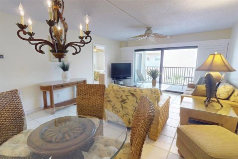 Copropriété à vendre à Madeira Beach, Floride: 2 chambres, 93.37 m2 № 1602072 - photo 10