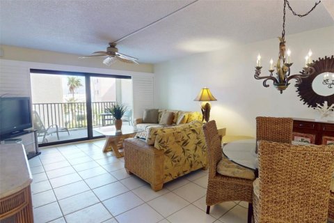 Copropriété à vendre à Madeira Beach, Floride: 2 chambres, 93.37 m2 № 1602072 - photo 9