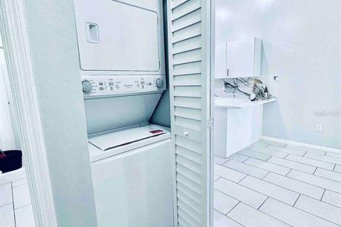 Apartamento en alquiler en Cape Coral, Florida, 2 dormitorios, 116.13 m2 № 1720398 - foto 16