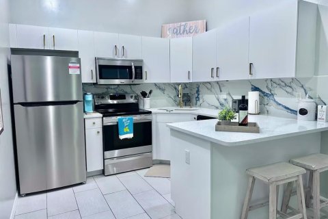 Apartamento en alquiler en Cape Coral, Florida, 2 dormitorios, 116.13 m2 № 1720398 - foto 25